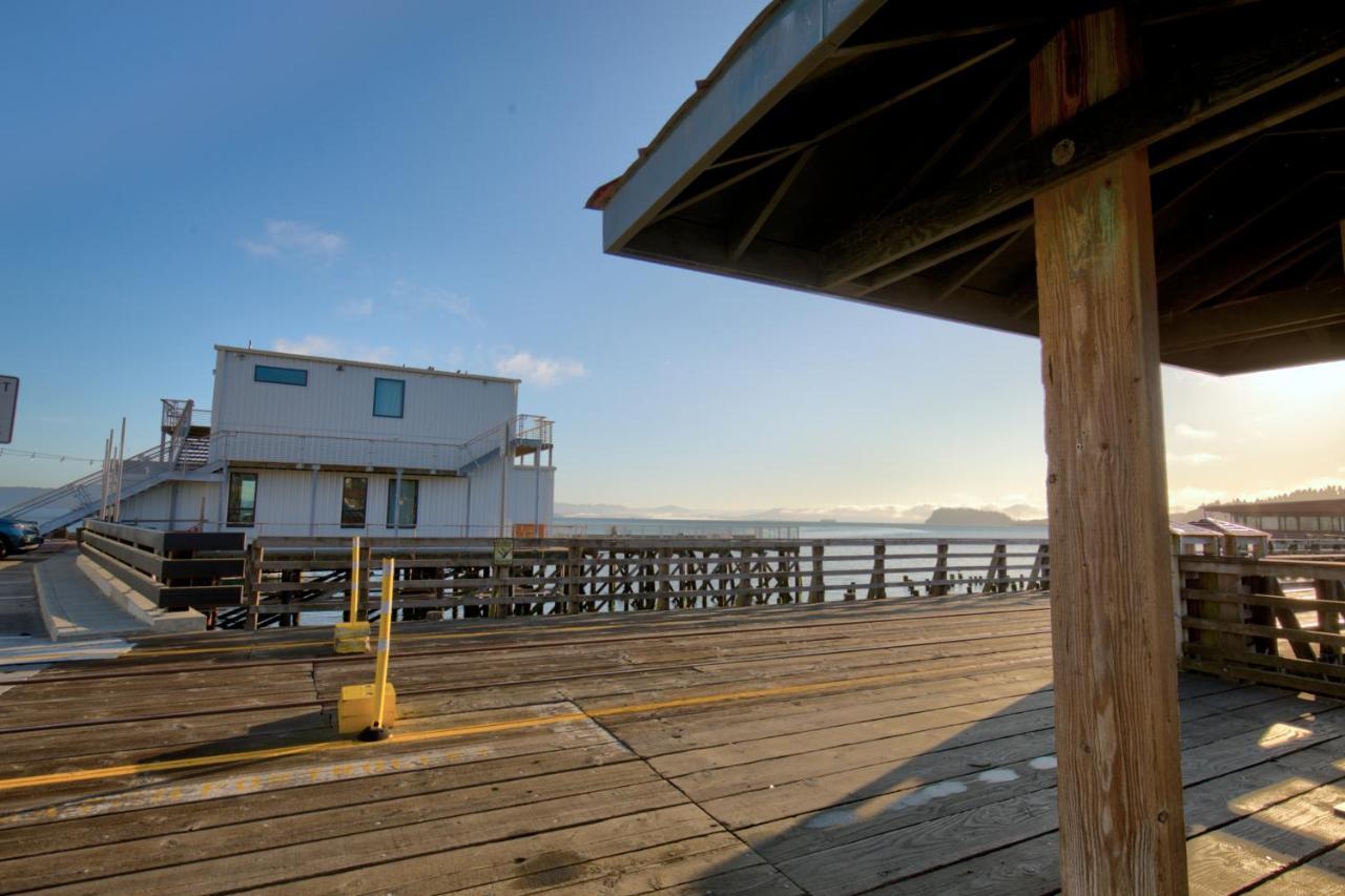 Bowline Hotel Astoria Exterior photo